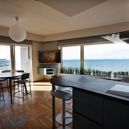 Apartment Fabulous Location Deluxe