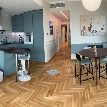 Fabulous Location Deluxe Apartamento