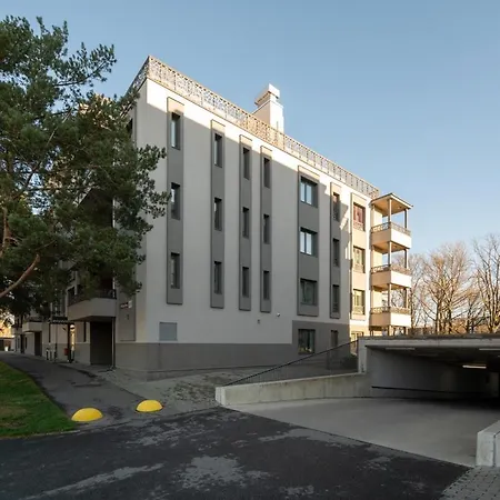 Fabulous Location Deluxe