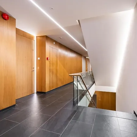 Fabulous Location Deluxe Apartamento *