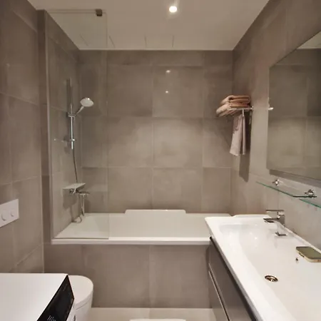Fabulous Location Deluxe Reval