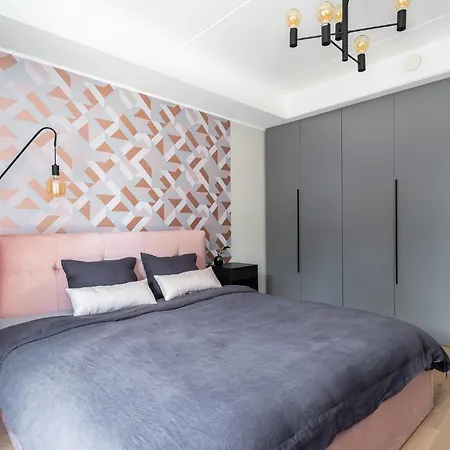 Fabulous Location Deluxe