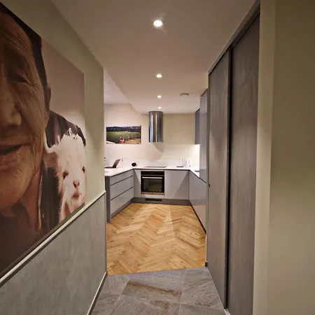 Fabulous Location Deluxe Apartamento