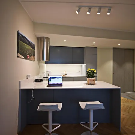 Fabulous Location Deluxe