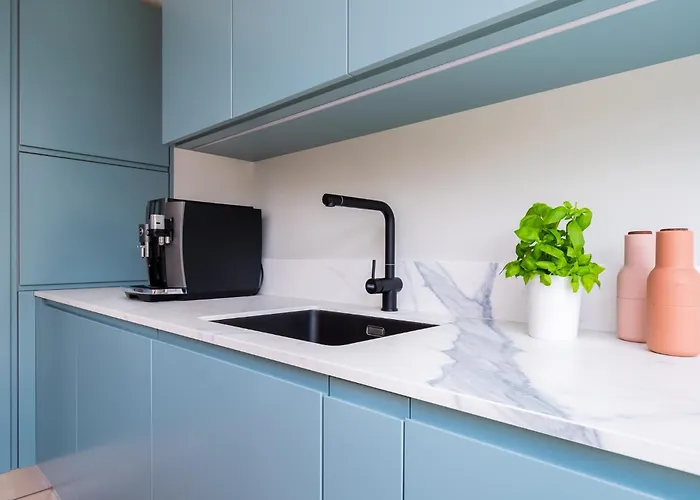 Fabulous Location Deluxe Lägenhet *