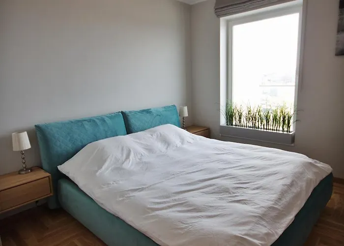 Fabulous Location Deluxe דירה