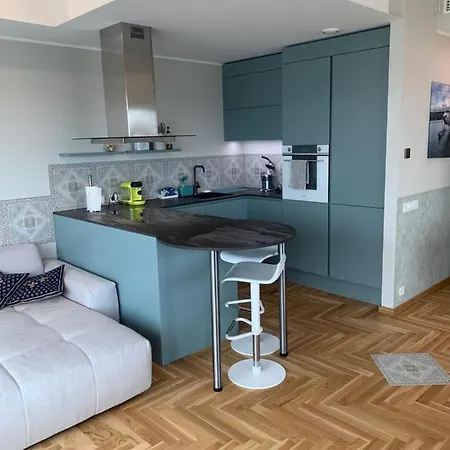 Fabulous Location Deluxe Апартаменти *
