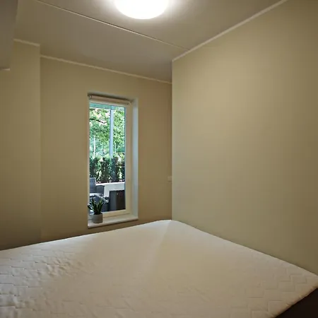 Fabulous Location Deluxe Апартаменти *