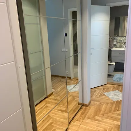 Апартаменти Fabulous Location Deluxe *